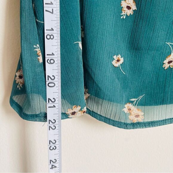 All in Favor Green Chiffon Floral Tank Top Small - Picture 6 of 6